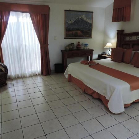 Hotel Hospedajes Del Rey كوليما المظهر الخارجي الصورة