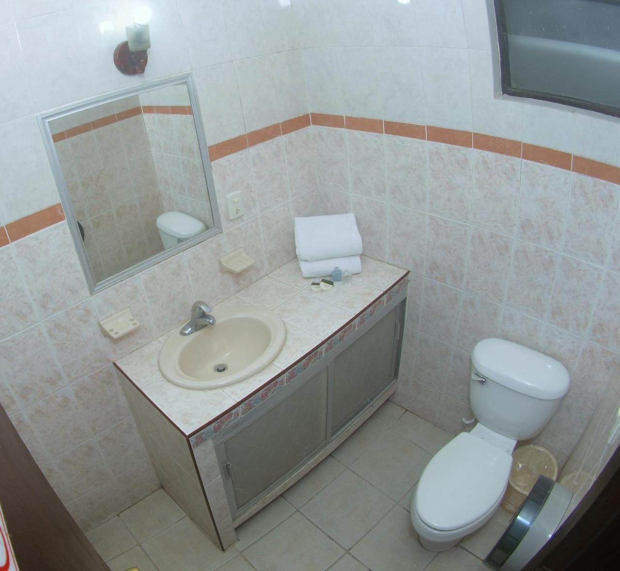 Hotel Hospedajes Del Rey كوليما المظهر الخارجي الصورة