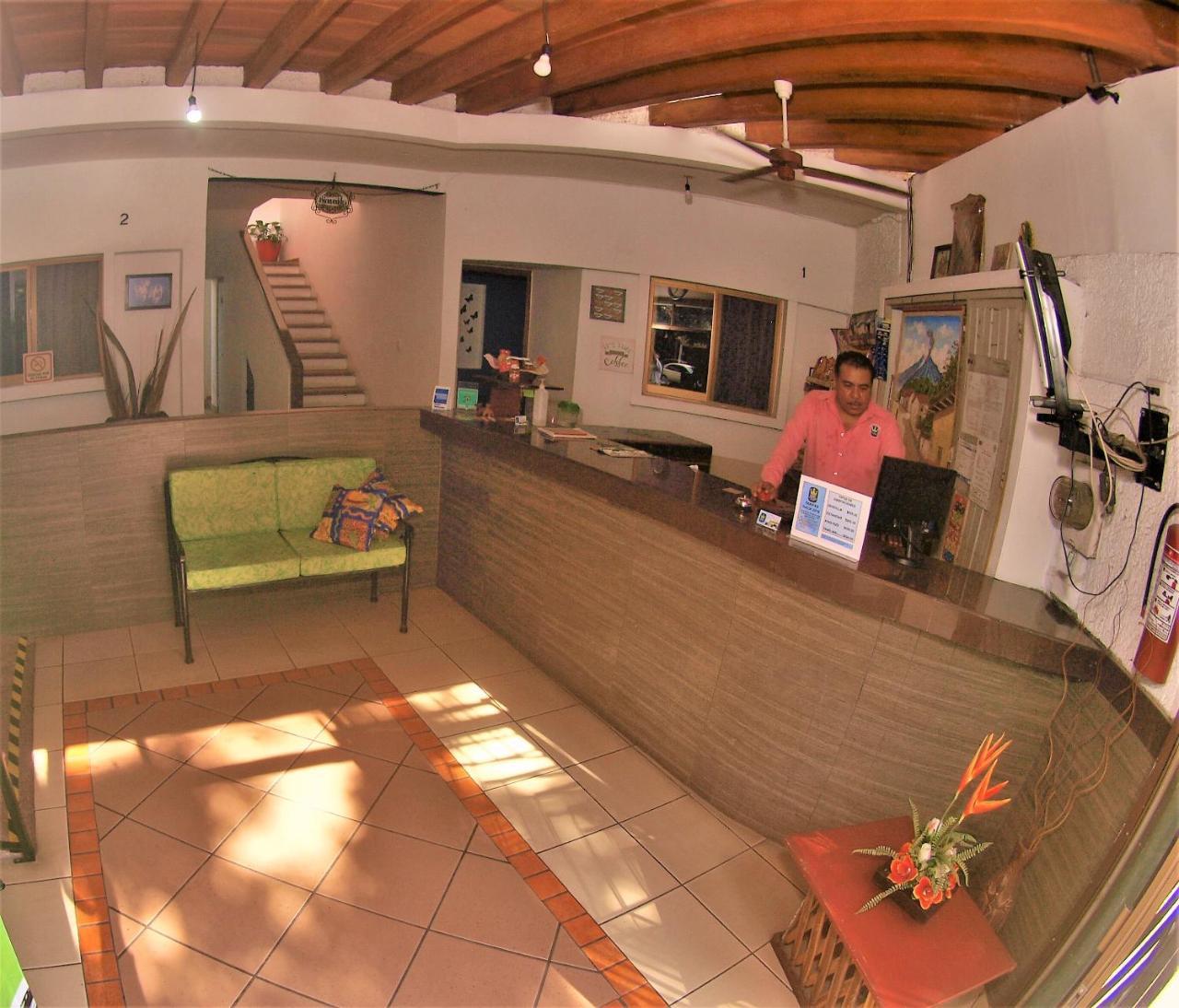 Hotel Hospedajes Del Rey كوليما المظهر الخارجي الصورة